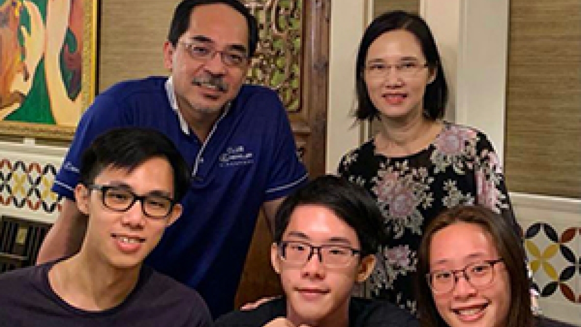 钟厚庆传道（行政部总经理）